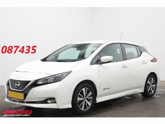 uszkodzony samochody osobowe Nissan Leaf Acenta 40 kWh Cruise Navi Clima Bluetooth Camera PDC AHk 2020/10