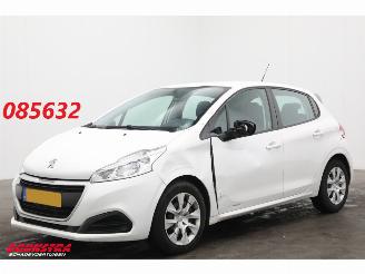 škoda osobní automobily Peugeot 208 1.2 PureTech Like Cruise Airco Bluetooth 2018/10