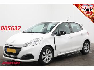 Coche accidentado Peugeot 208 1.2 PureTech Like Cruise Airco Bluetooth 2018/10