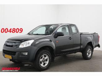 uszkodzony samochody ciężarowe Isuzu D-Max 2.5 4X4 Extended Cab L Airco LMV 2015/1