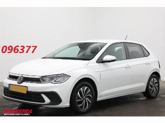 Schadeauto Volkswagen Polo 1.0 TSI Life Edition ACC Airco Virtual Apple/Android PDC 2024/9