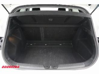 Hyundai I-30 1.6 GDI Go! Cruise Navi Clima Bluetooth Camera PDC picture 30