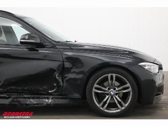 BMW 3-serie 318i Aut. M-Sport PDC Clima Navi LED LMV HIFI picture 9