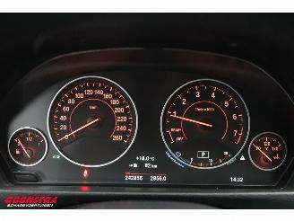 BMW 3-serie 318i Aut. M-Sport PDC Navi Clima LED LMV HIFI picture 19