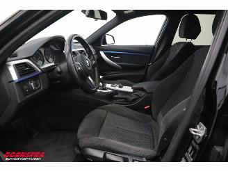 BMW 3-serie 318i Aut. M-Sport PDC Navi Clima LED LMV HIFI picture 15
