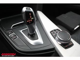 BMW 3-serie 318i Aut. M-Sport PDC Navi Clima LED LMV HIFI picture 23