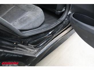 BMW 3-serie 318i Aut. M-Sport PDC Navi Clima LED LMV HIFI picture 6