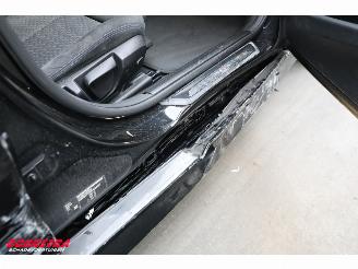 BMW 3-serie 318i Aut. M-Sport PDC Navi Clima LED LMV HIFI picture 8