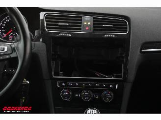 Volkswagen Golf 1.6 TDI Highline ACC Navi Clima SHZ LrHZ PDC picture 13