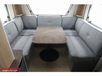 Burstner  Averso 535 TL B66 Single Beds LMV Middenkeuken picture 17
