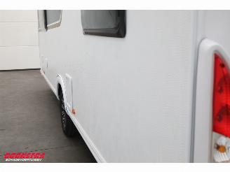 Burstner  Averso 535 TL B66 Single Beds LMV Middenkeuken picture 5