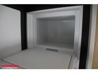 Burstner  Averso 535 TL B66 Single Beds LMV Middenkeuken picture 20