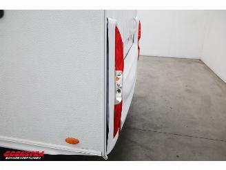 Burstner  Averso 535 TL B66 Single Beds LMV Middenkeuken picture 10