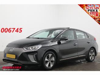 Hyundai Ioniq Premium EV Camera Infinity Pano Memory Audio Clima LED Navi picture 1