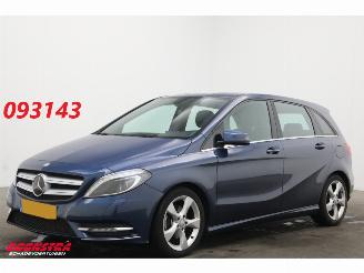Auto incidentate Mercedes B-klasse 180 Ambition Camera AHK Memory Clima Cruise AppleCarplay/Androidauto 2012/8