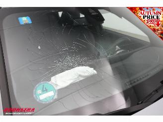 BMW 3-serie 318i Aut. M-Sport Pano AHK Camera SHZ Leder LED picture 6