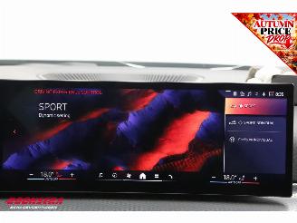 BMW 3-serie 318i Aut. M-Sport Pano AHK Camera SHZ Leder LED picture 32