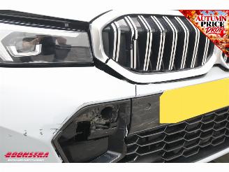 BMW 3-serie 318i Aut. M-Sport Pano AHK Camera SHZ Leder LED picture 7