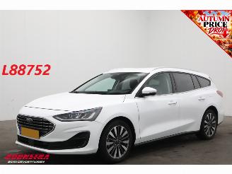 krockskadad bil auto Ford Focus 1.0 EcoBoost Hybrid Titanium X Cruise Navi Virtual Apple/Android Camera PDC AHK Clima 2023/6