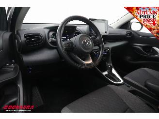 Toyota Yaris 1.5 Hybrid Dynamic Cruise Camera Bluetooth Clima picture 18