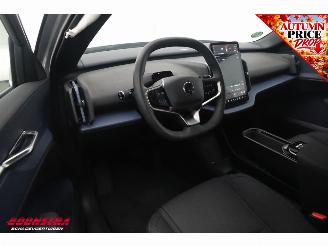 Volvo EX30 Extended Range Plus 69 kWh H/K Camera AR LrHZ SHZ LED picture 19