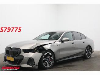 damaged passenger cars BMW i5 eDrive40 84 kWh M Sport HUD H/K 360° ACC Memory Carbon LED 2024/7