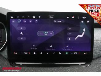 Skoda Octavia Combi Selection 2.0 TDI DSG HUD AHK ACC Camera SHZ LrHZ Virtual picture 34