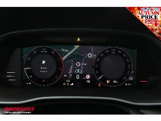 Skoda Octavia Combi Selection 2.0 TDI DSG HUD AHK ACC Camera SHZ LrHZ Virtual picture 32