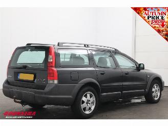 Volvo V-70 Cross Country 2.4 T AWD Comfort Line Cruise Leder Memory PDC AHK picture 3