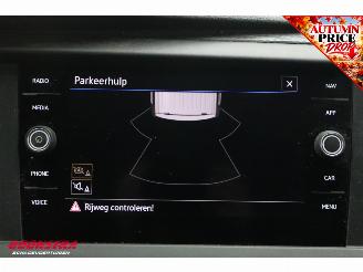 Volkswagen Transporter 2.0 TDI L2-H1 Cruise Navi Apple/Android PDC Airco picture 18