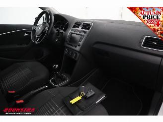 Volkswagen Polo 1.2 TSI Highline Lounge 5 Drs. Airco Navi Cruise picture 17