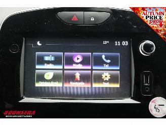 Renault Clio Estate 0.9 TCe Intens Cruise Navi Camera PDC Bluetooth Clima picture 27