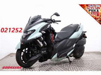 damaged motor cycles Yamaha Beverly 400 Tricity 300 ABS 148 Miles! 2025/6