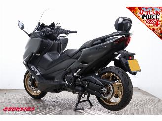 Yamaha  TMAX 560 Tech MAX ABS 35 KW Akrapovic LED Cruise Heizgriffe SHZ picture 4