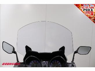 Yamaha  TMAX 560 Tech MAX ABS 35 KW Akrapovic LED Cruise Heizgriffe SHZ picture 19