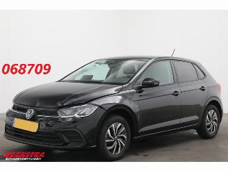 Schadeauto Volkswagen Polo 1.0 TSI DSG Life Edition ACC Navi Virtual Apple/Android Camera PDC Airco 2025/8