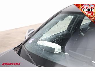 BMW 3-serie 318i Aut. Centennial High Executive Cruise Navi Leder SHZ Bluetooth PDC Clima picture 13