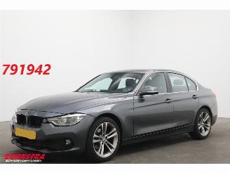 damaged passenger cars BMW 3-serie 318i Aut. Centennial High Executive Cruise Navi Leder SHZ Bluetooth PDC Clima 2016/11
