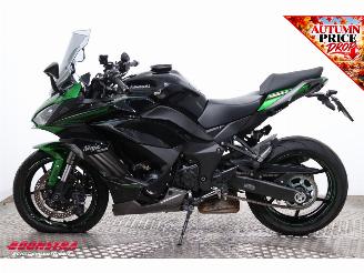 Kawasaki  Ninja 1000SX ABS LED Akrapovic Cruise Heizgriffe 16.667 km! picture 5