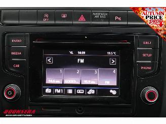 Volkswagen Polo 1.0 Bluemotion Comfortline 5Drs. Airco PDC Cruise picture 22