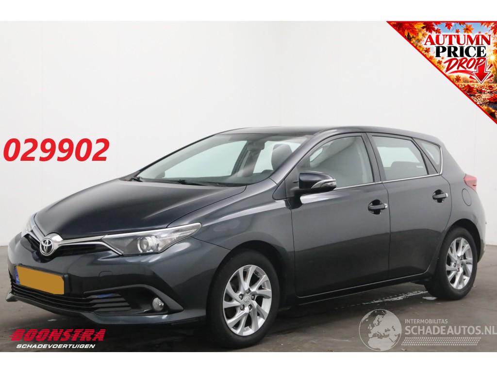 Toyota Auris 1.3 Aspiration Cruise Navi Camera Bluetooth Clima