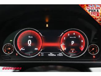 BMW 5-serie Touring 520i Aut. M Sport Cruise Navi Virtual PDC Bluetooth Clima picture 31