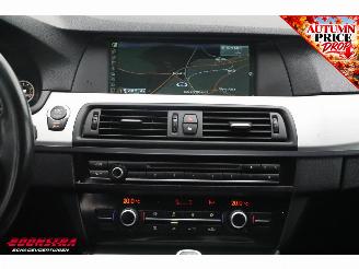 BMW 5-serie Touring 520i Aut. M Sport Cruise Navi Virtual PDC Bluetooth Clima picture 24