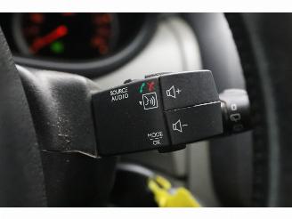 Renault Trafic T29 L2-H1 2.5 dCi Aut. DC AHK PDC Cruise Navi Clima Imperiaal picture 15