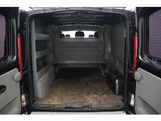 Renault Trafic T29 L2-H1 2.5 dCi Aut. DC AHK PDC Cruise Navi Clima Imperiaal picture 16