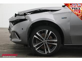 Mercedes A-klasse Premium Plus Burmester SHZ AHK Camera Clima Cruise picture 13