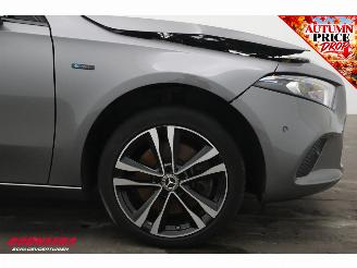 Mercedes A-klasse Premium Plus Burmester SHZ AHK Camera Clima Cruise picture 5