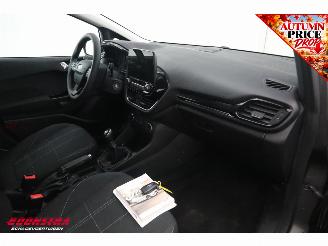 Ford Fiesta 1.1 Trend 5Drs. AHK Airco PDC Navi Apple/Android picture 9