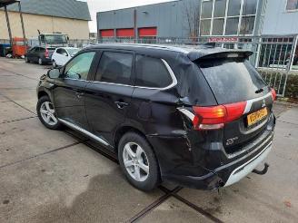 Mitsubishi Outlander Outlander (GF/GG), SUV, 2012 / 2022 2.4 16V PHEV 4x4 picture 4