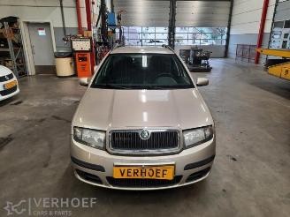 disassembly passenger cars Skoda Fabia Fabia (6Y5), Combi 5-drs, 2000 / 2007 1.4i 16V 2005/9